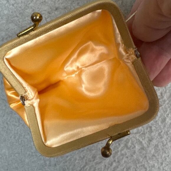 Vintage Allen Fine Gold Metallic Wristlet Purse Attached Coin Purse 50's Glam - Picture 7 of 8